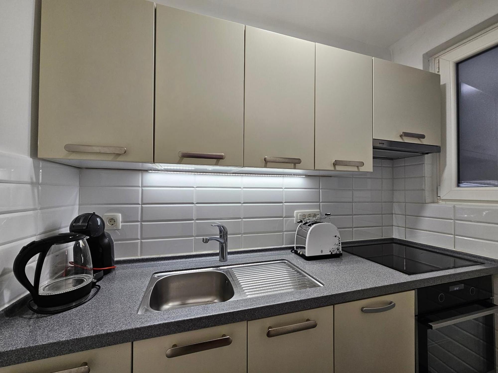 Charming Apartment Laura Tour As Ljubljana By Town Hall Liubliana Exterior foto