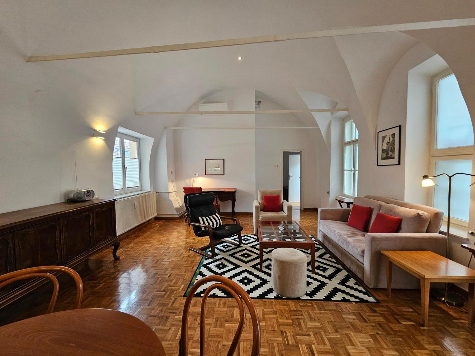 Charming Apartment Laura Tour As Ljubljana By Town Hall Liubliana Exterior foto
