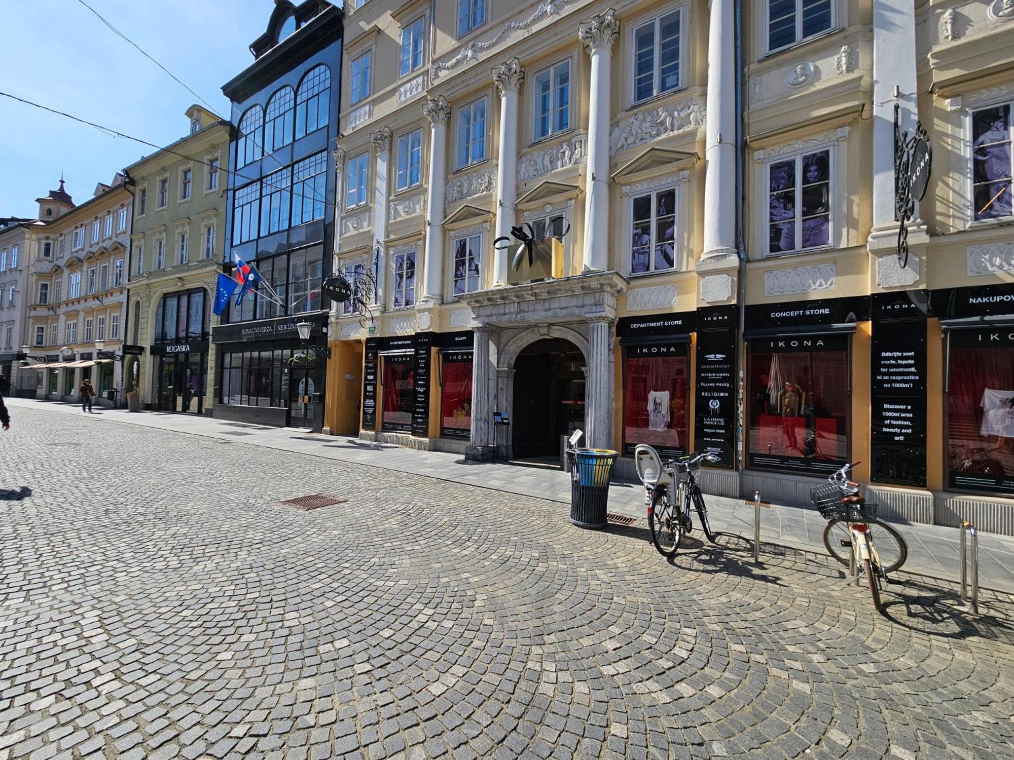 Charming Apartment Laura Tour As Ljubljana By Town Hall Liubliana Exterior foto