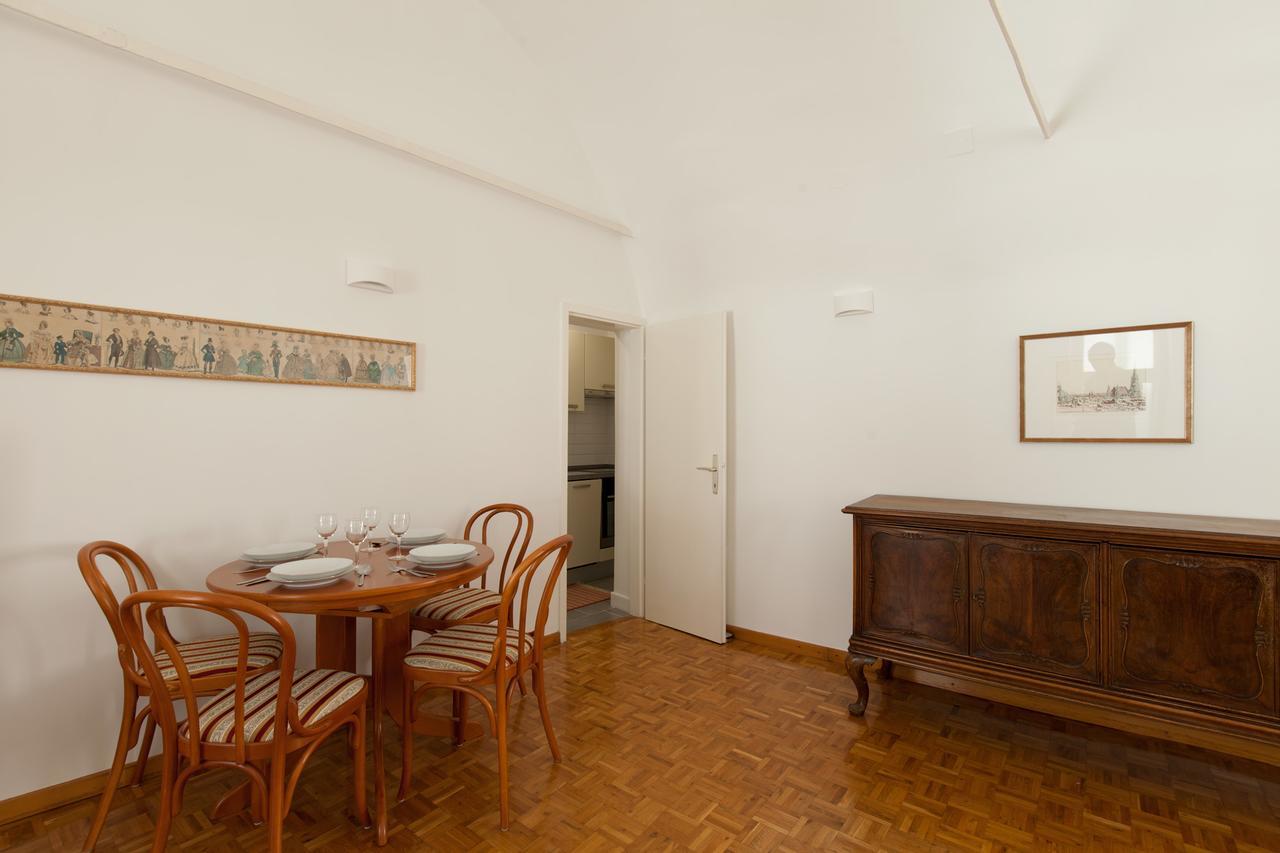 Charming Apartment Laura Tour As Ljubljana By Town Hall Liubliana Exterior foto